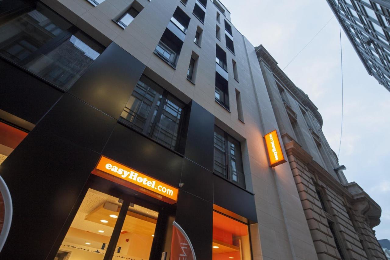 Easyhotel Brussels City Centre Bruxelas Exterior foto