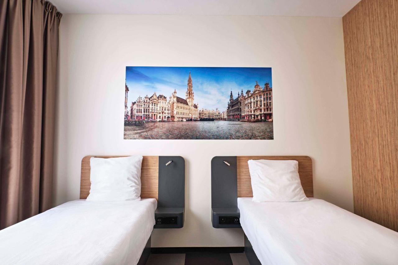 Easyhotel Brussels City Centre Bruxelas Exterior foto