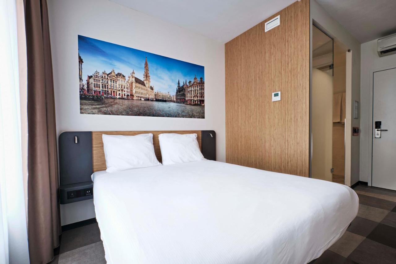 Easyhotel Brussels City Centre Bruxelas Exterior foto
